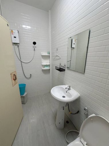 3-bed townhouse for rent, Huai Khwang