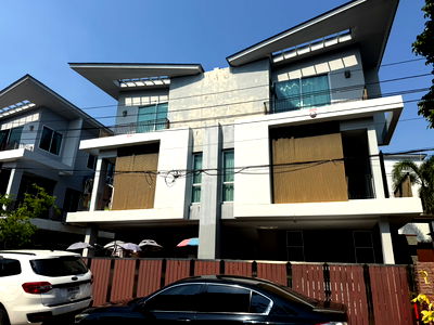 Houses for rent Rangsit University : For rent, Grand I-Design project, Vibhavadi Rangsit.Tel.0999983897