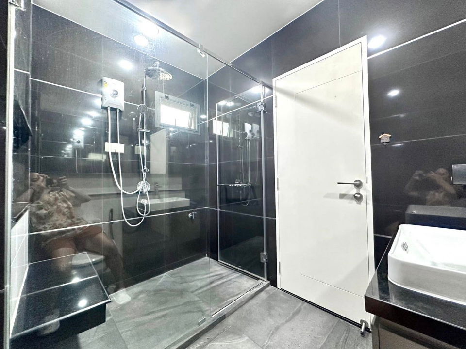 รูป 🏡 ให้เช่าบ้านเดี่ยว เศรษฐสิริ กรุงเทพกรีฑา 2 ✨บ้านหรูทำเลคุณภาพ ใกล้โรงเรียนนานาชาติหลายแห่ง เหมาะสำหรับครอบค - รูปที่ 12/16