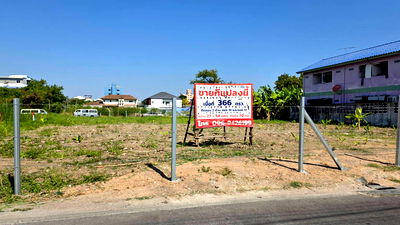 ที่ดิน อ่อนนุช 66 : ขายที่ดินอ่อนนุช 66 เนื้อที่ 366 ตรว. ใกล้รถไฟฟ้าศรีนุช 1.4 กม. ทำเลเยี่ยมแปลงสวย 45000 บาท/ตรว.