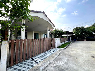 บ้านเดี่ยว ถนนฉลองกรุง : บ้าน 3-ห้องนอน ใน ลำผักชี (ID 1470675)