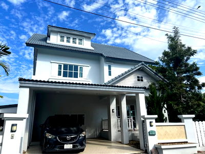 Houses for rent Chiang Mai Government Center : Two storey house for rent with 4 bedrooms,3 toilets and 1 kitchen. 