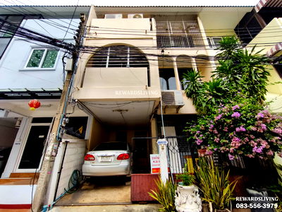 ทาวน์โฮม เขตดินแดง : ขายทาวน์โฮม 3 ชั้น ทำเลอโศก–ดินแดง ใกล้ MRT พระราม 9 ดาดฟ้าใหญ่ วิวเมือง ลมดีทั้งวัน เหมาะสำหรับครอบครัวและนักลงทุน