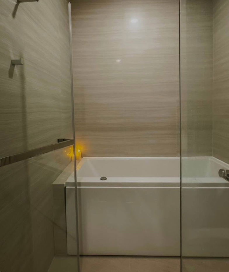 picture PARK ORIGIN THONGLOR - 7/12