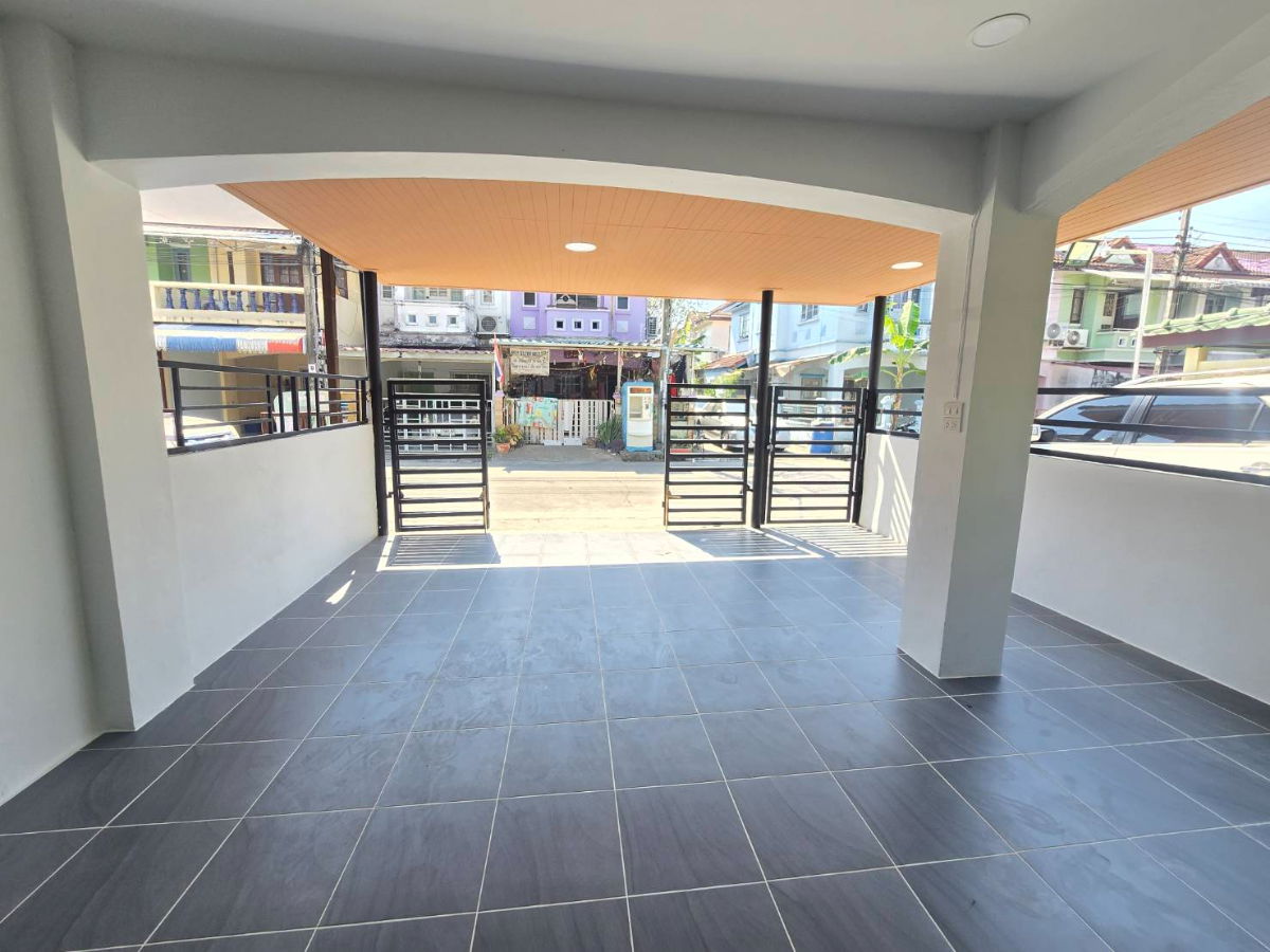 รูป ทาวน์เฮาส์ 2 ชั้น รีโนเวทใหม่ หลังมุม พร้อมอยู่ ม.เคซีรามอินทรา 1 ถนนหทัยราษฎร์39 คลองสามวา เฟอร์ฯพร้อมอยู่ - รูปที่ 25/26