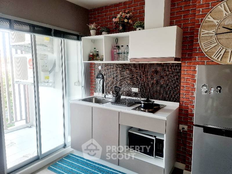 picture 1-BR Condo at D Condo Ping close to CentralFestival Chiangmai (ID 812861) - 9/11