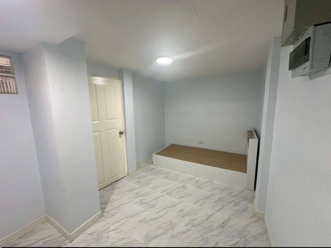 3-bed townhouse for rent, Sinthanee Ladprao 80