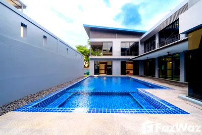 Houses for sale Tiffany Show Pattaya  : 6 Bedroom Villa for sale in Na Kluea, Chon Buri  5933886