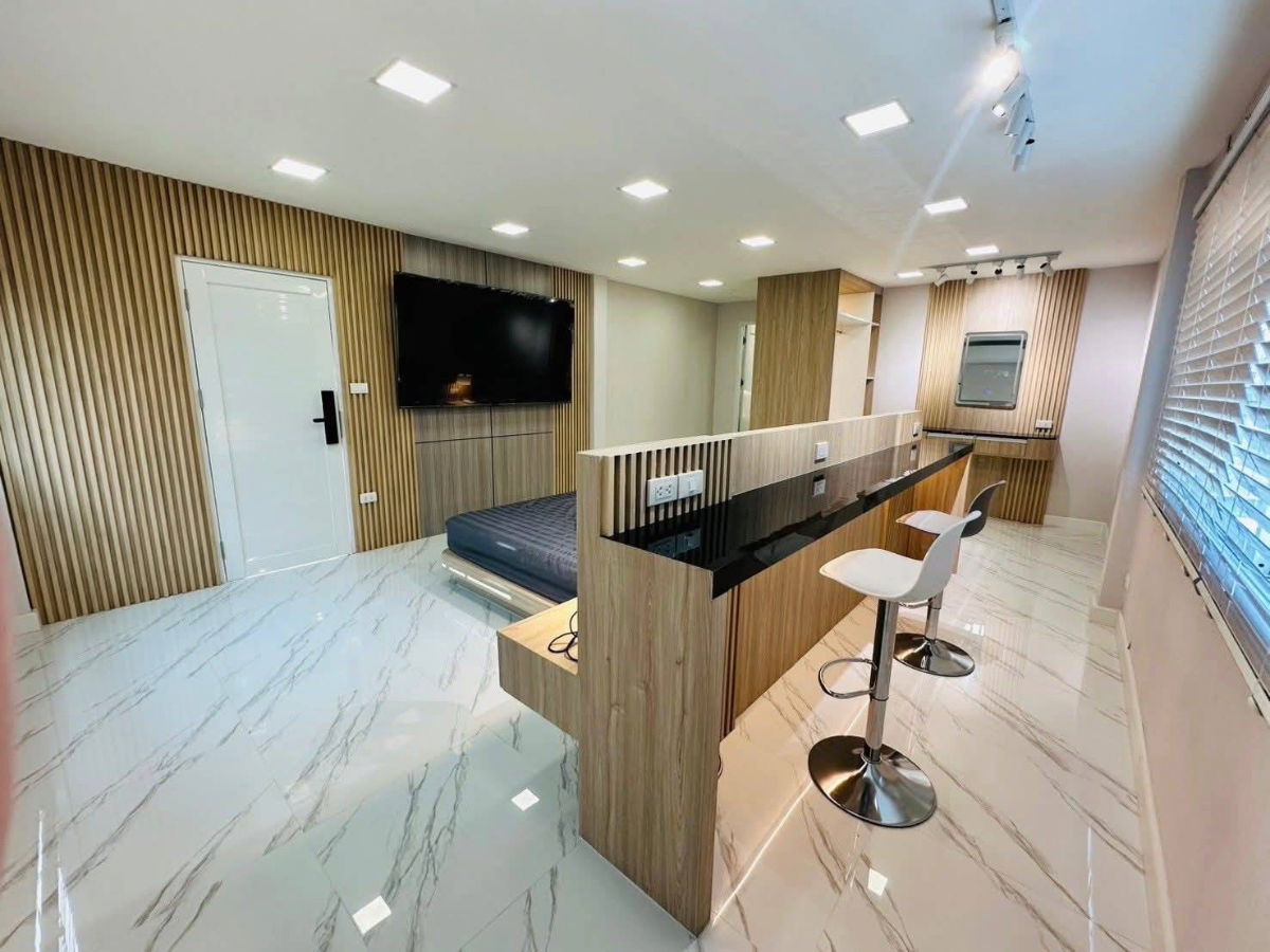 รูป #R8802 🎉 130169 ให้เช่าบ้าน Yu Charoen 779 Village Ratchada 18 - รูปที่ 4/20