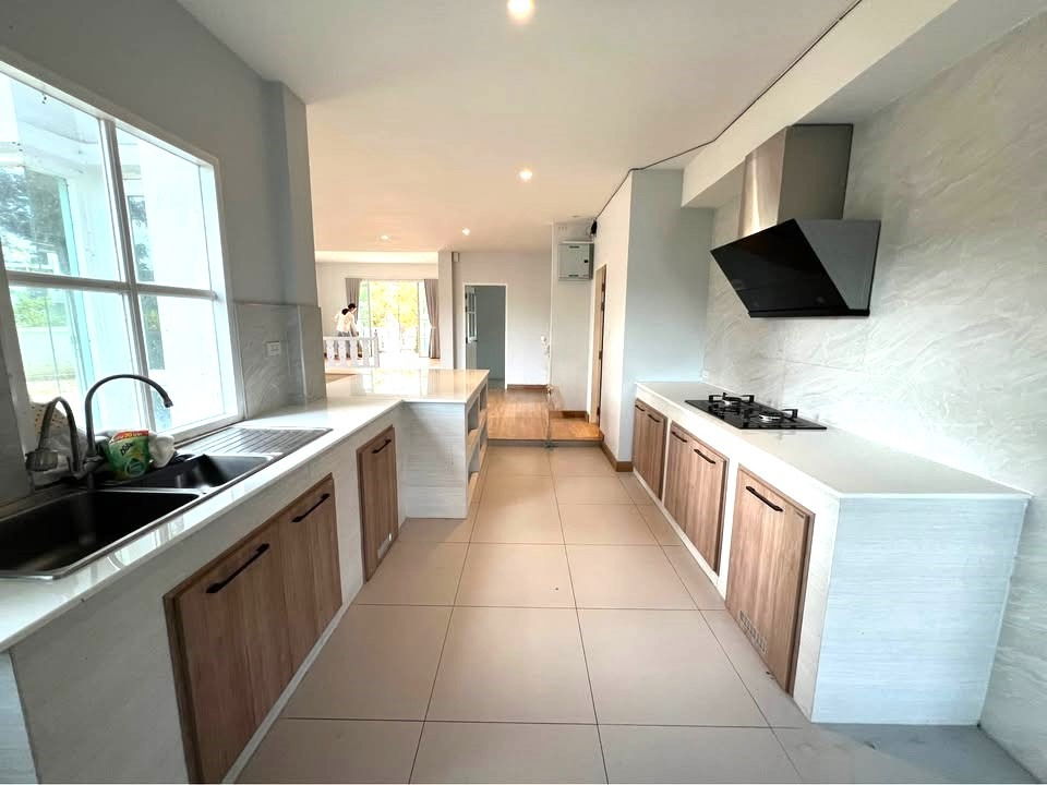 รูป ให้เช่าบ้านเดี่ยวสองชั้น  4 ห้องนอน 3 ห้องน้ำ 1  ห้องครัว  2  ที่จอดรถ  ขนาดที่ดิน   129   ตรว.  - รูปที่ 6/10