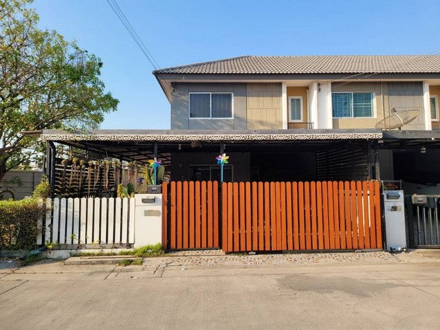 picture FOR SALE TOWNHOUSE PROPERTY 2150000 BAHT. - 4/8