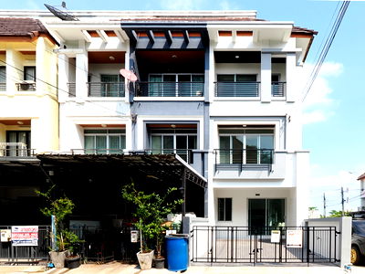 ทาวน์โฮม ม.รามคำแหง : ขายทาวน์โฮม 3 ชั้น บ้านกลางเมือง 21.1 ตร.ว. 3นอน 3น้ำ [พระราม 9 - รามคำแหง] ขาย 3.48ล้าน