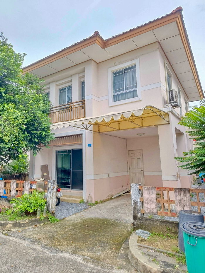 picture Semi-Detached Home Designed Like a Single House | Prime Panya Intra Location Near Safari World - 1/14