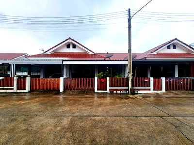 Townhouses for sale Eastern Seaboard Industrial Estate : FOR SALE  TOWNHOUSE PROPERTY  1500000 BAHT.