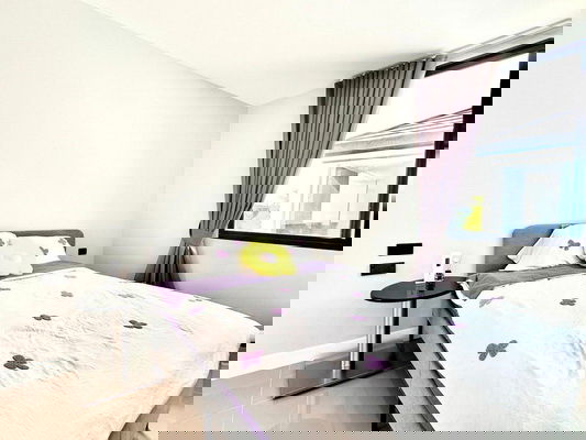 picture FOR RENT SETTHASIRI KRUNGTHEPKREETHA 2 / 5 bedrooms 5 bathrooms / 70 Sqw. 290 Sqm. **150,000** CLOSE TO BRIGHTON COLLEGE BANGKOK - 12/15