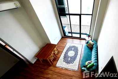 Condos for rent : Explore the City of Lights in Luxury: Experience Bangkok from C Ekkamai's Modern Condo! 1372700