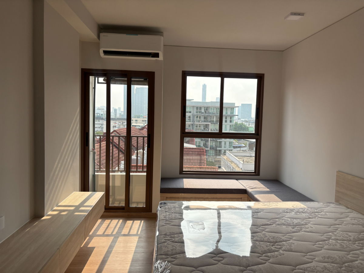 picture Available April 1st. Book now! 🔥 QUINTARA MHy'ZEN PHROM PHONG, in the heart of Phrom Phong 📢 Line id: @085pucam 🎯 YKP Rental Condo - 6/7