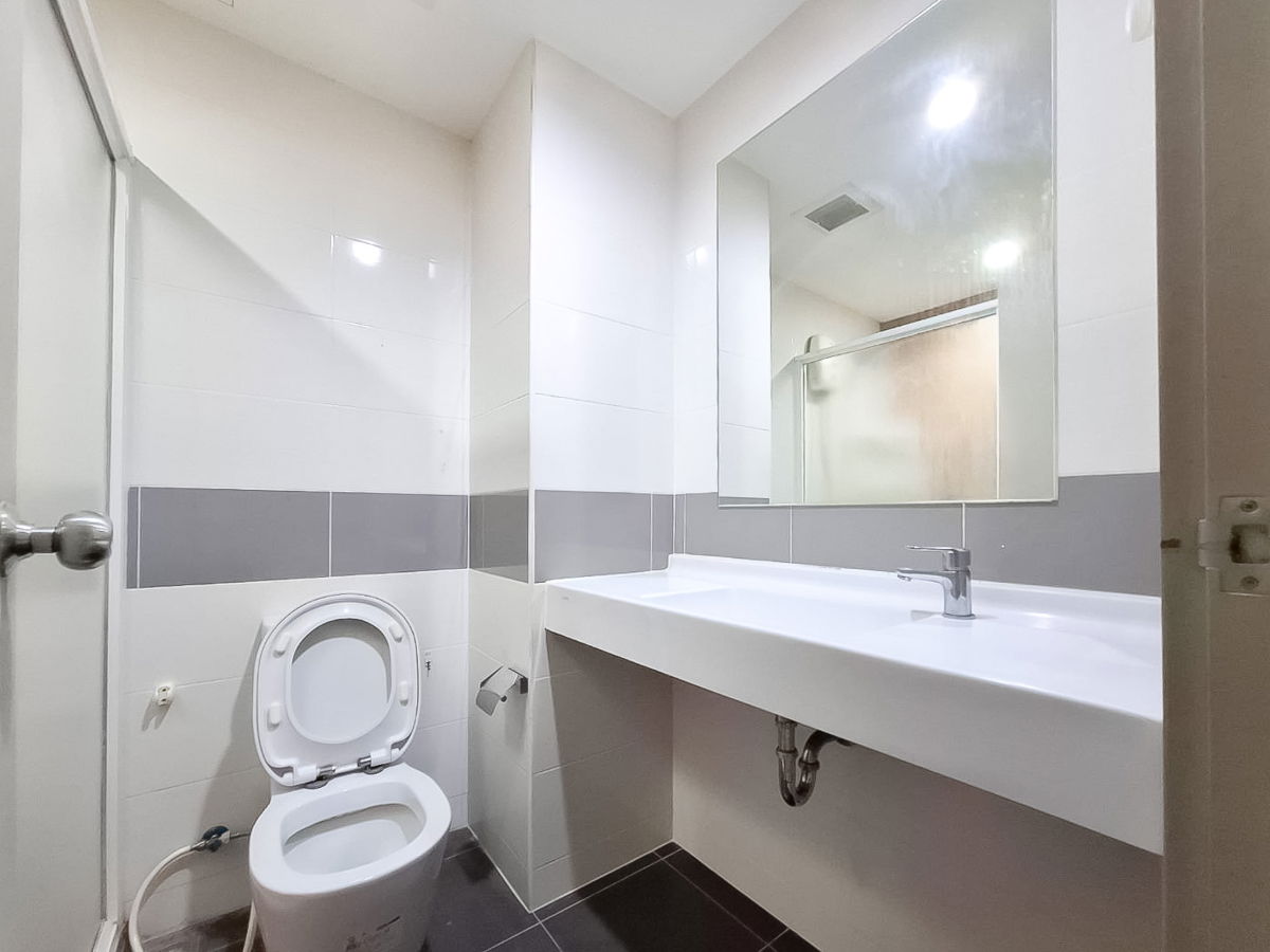 picture ST0096 | For Sale: Rich Park @ Chaophraya 💰 Price: Only 1.55 Million Baht 🚇 MRT Saimai Station - 11/18