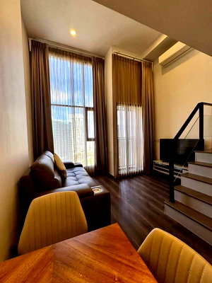 Condos for rent Phahonyothin Road : For rent KnightsBridge space Ratchayothin, duplex room type, 37sq.m,ceiling height 4m, fully furnished, ready to move in.
