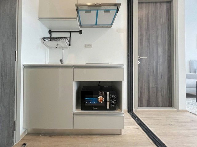 picture C6561 Rent : Condo The Rich Rama 9 - Srinakarin ( MRT Hua Mak ) 064 665 4666 - 16/17