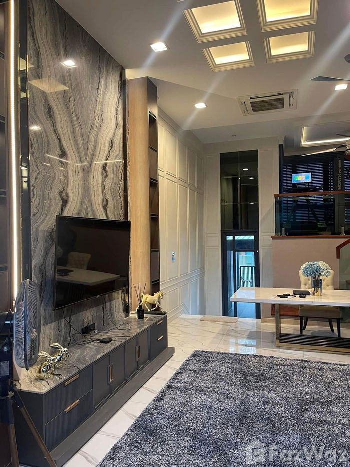 picture 3 Bedroom for Rent at The Eight. 1982256 - 10/11