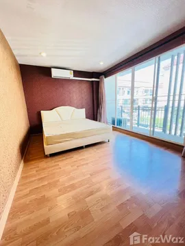 ทาวน์เฮ้าส์ให้เช่า 3 ห้องนอน ใน อนุสาวรีย์, กรุงเทพมหานคร 5972605