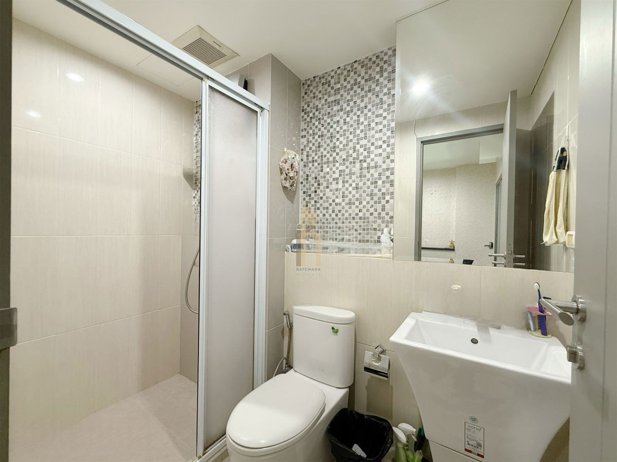 picture ðĨ For Sale ðĨ Life Ratchadaphisek / 1 Bedroom E084 - 4/6