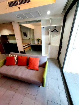 Condos for rent Bang Rak : Don't miss out! 🔥🔥 Condo for rent in a great location at a special price. Siamese Surawong Project MD-25040093