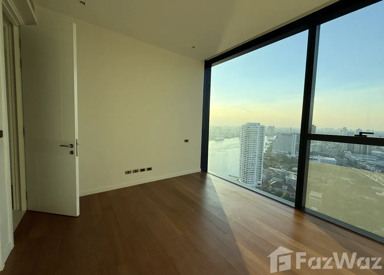 picture Pet-friendly 4 bedroom riverview condo 1994080 - 6/9