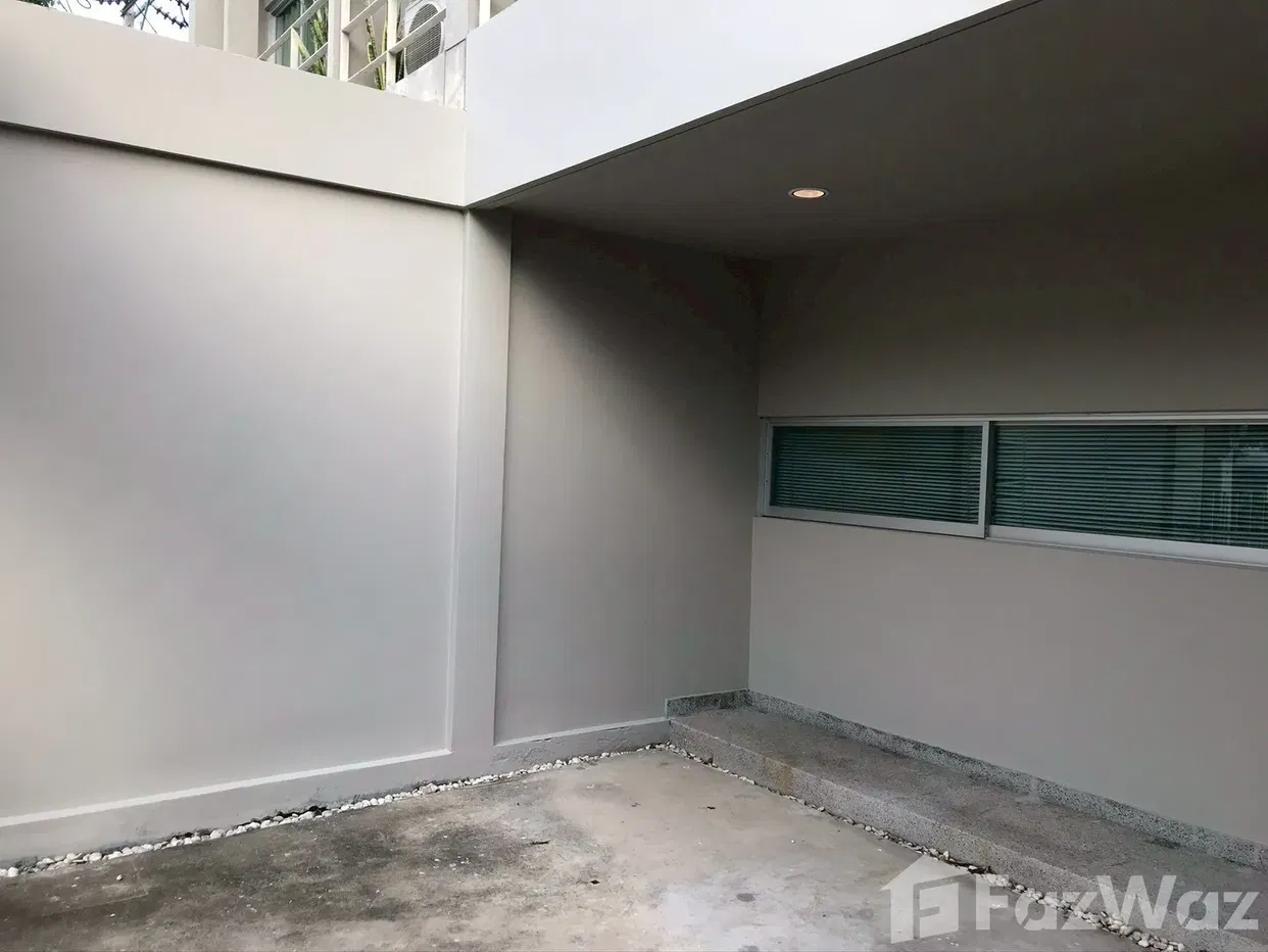 รูป ทาวน์เฮ้าส์ให้เช่า 3 ห้องนอน ในโครงการ โนเบิล คิวบ์ 5961493 - รูปที่ 2/18