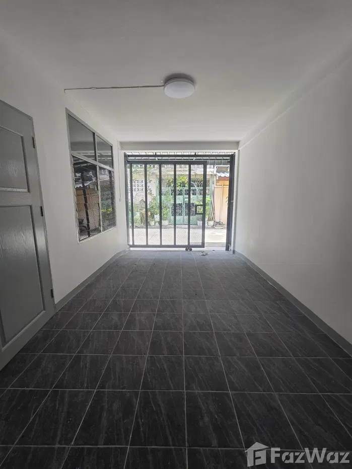 รูป ทาวน์เฮ้าส์ให้เช่า 3 ห้องนอน ใน ห้วยขวาง, กรุงเทพมหานคร 5962771 - รูปที่ 2/12