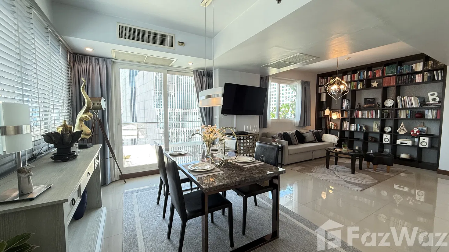 picture One Huge Bedroom Condo For Rent & Sale 5934510 - 3/30