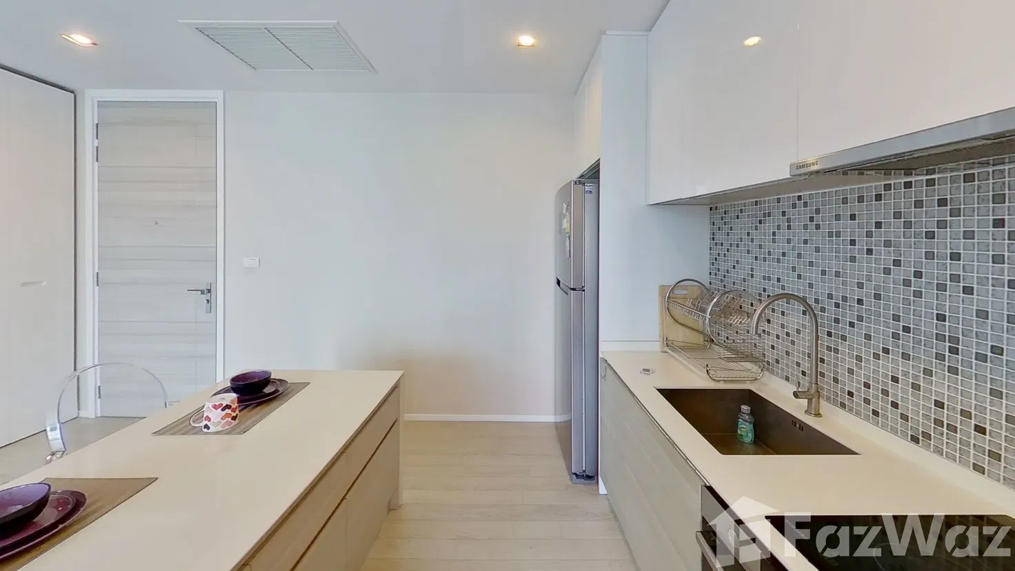 รูป คอนโดให้เช่า 1 ห้องนอน ในโครงการ เดอะ รูม สุขุมวิท 21 43953 - รูปที่ 2/7