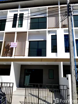 Townhouses for rent Kasem Bundit Phatthanakan University  : Close to Krungthep Kreetha golf course 5942084