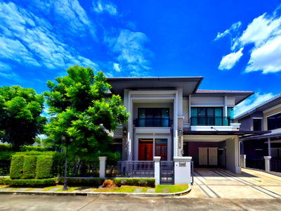 Houses for sale วิทยาลัยเทคนิคราชสิทธาราม : Urgent sale, Grand Bangkok Boulevard, Sathorn, Baan Plang, good condition, 101.3 sq. T. 348 sqm. Ready