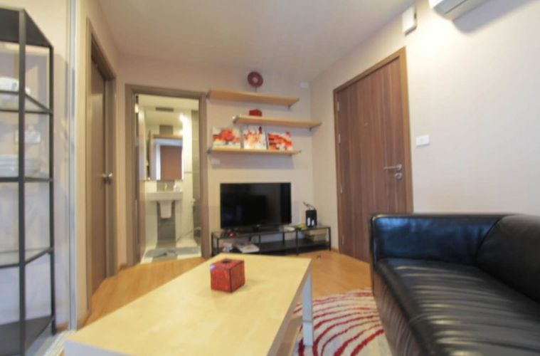 ห้องว่าง✨ พร้อมอยู่ 📌 ห้องมุม เฟอร์ครบ The base Sukhumvit 77 ติดต่อ IDLine : katk03