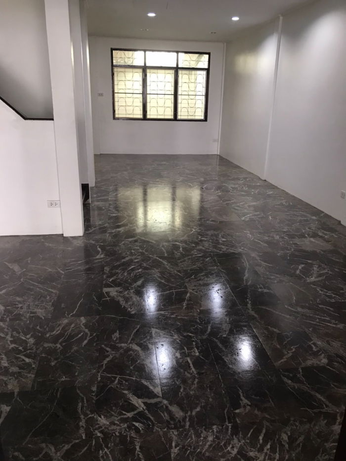 รูป 🏡 ให้เช่า ทาวน์เฮ้าส์ พร้อมอยู่ 📍 ประชาราษฎร์บำเพ็ญ ห้วยขวาง - รูปที่ 3/9