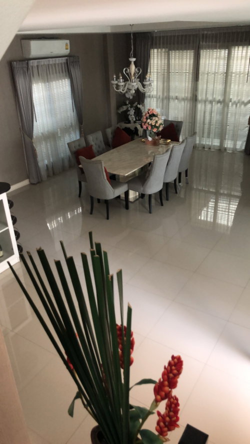 รูป ขายบ้านหลังมุม หมู่บ้านพัฒนาศิริ 56 ตร วา คลอง2 ลำลูกกา ติดถนนใหญ่ ใหม่และสวยจริงจัง แต่งสไตส์โรงแรม เฟอร์นิเจอร์ครบแถมชุดแต่งเป็นล้าน - รูปที่ 23/35