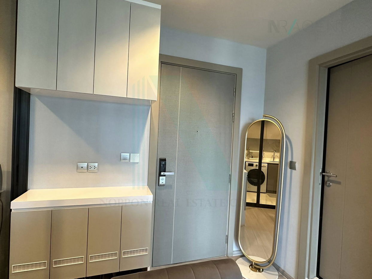 picture ðš For Sell Condo LIFE ASOKE - RAMA 9 Building A, Floor 41,1 bed room, Room size 35 sqm - 2/8