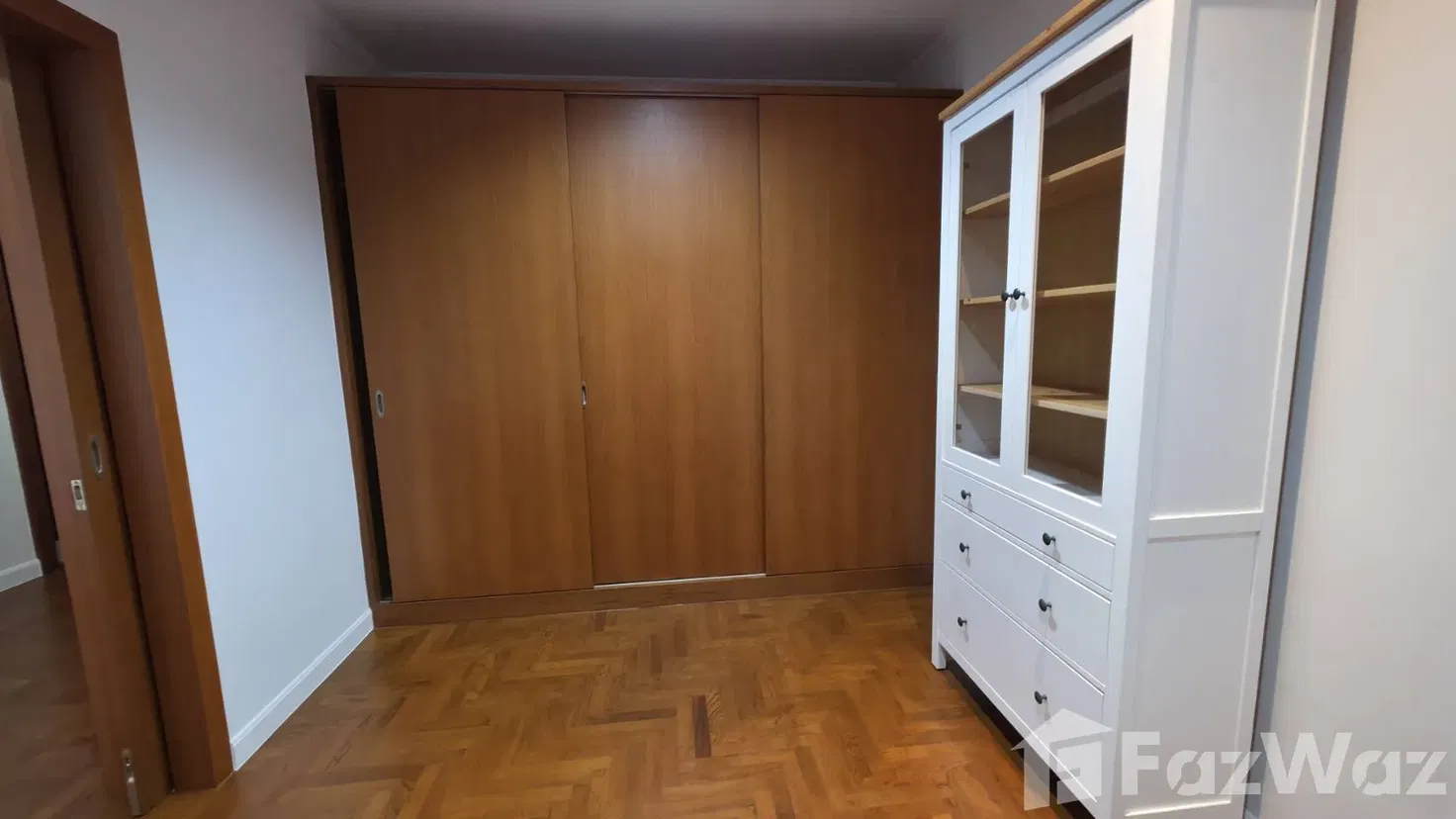 picture 3 bed 3 bath 1 working 5969355 - 11/23