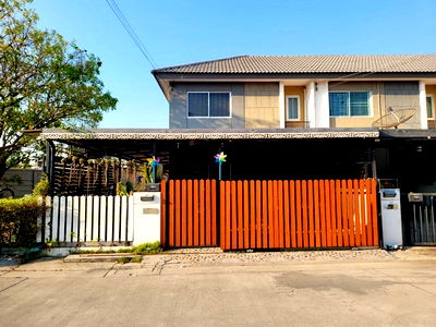 ทาวน์โฮม ม.เกษตรศาสตร์ ศรีราชา : B13644 ขายทาวน์เฮ้าส์ หมู่บ้านพฤกษา 121 สหพัฒน์-แหลมฉบัง ชลบุรี