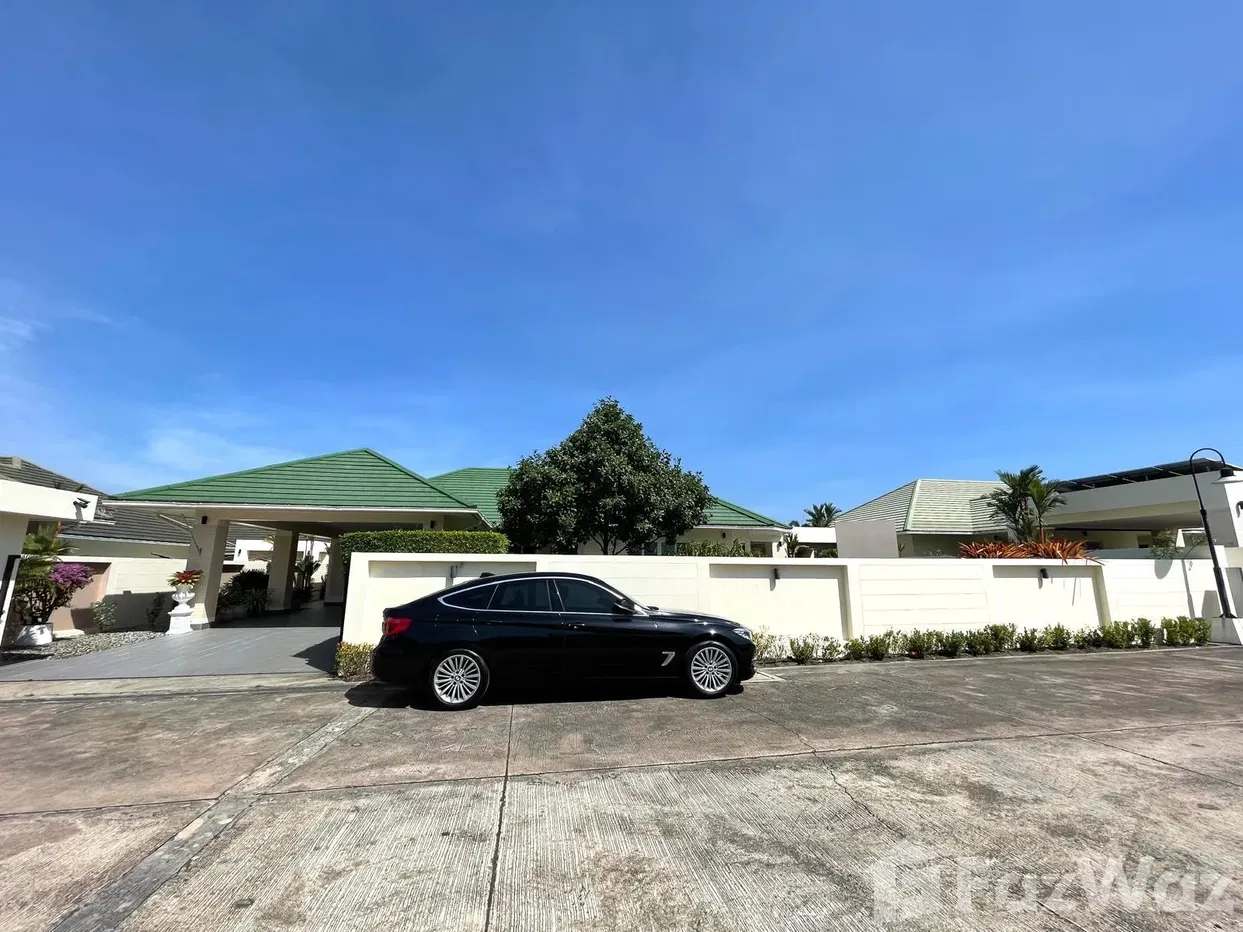 picture A Well Maintained Cozy Home with Private Pool & EV Charger 5947521 - 17/20