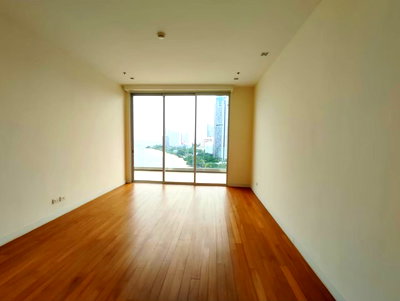 Condos for sale Tesco Lotus North Pattaya : Penthouse for Sale – The Cove Pattaya (Foreign Quota)S03-2217