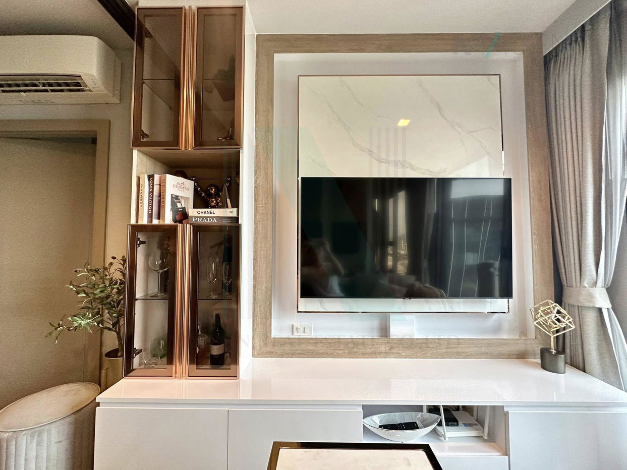 picture ðĐ For Sell Condo LIFE ASOKE - RAMA 9 Building A, Floor 41,1 bed room, Room size 35 sqm - 6/8