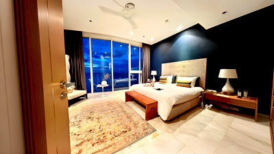 Condos for sale : For Sale Cove Pattaya RARE SUPER LUXURY BEACHFRONT UNIT — WONGAMAT (S03-2335) 