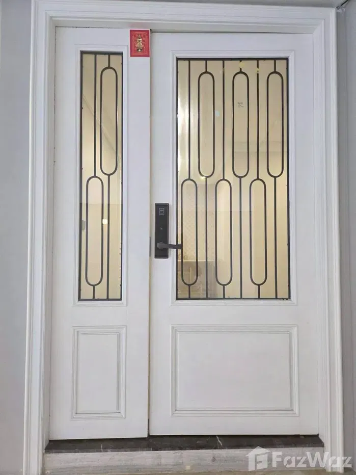 รูป คอนโดให้เช่า 4 ห้องนอน ในโครงการ 749 Residence 5947325 - รูปที่ 8/44