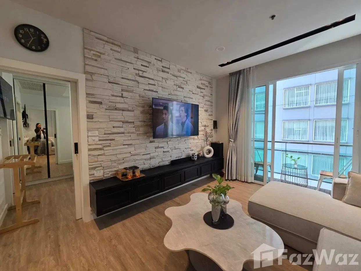 picture x 5936104 - 1/23