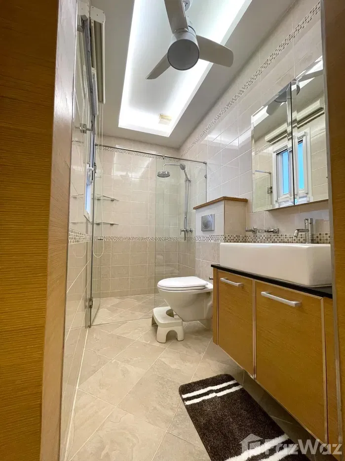 picture A Well Maintained Cozy Home with Private Pool & EV Charger 5947521 - 16/20