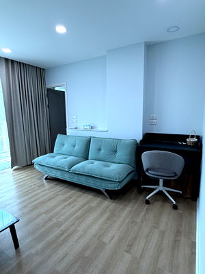 Condos for rent 700 Year Sports Arena Chiang Mai : Brand-new condo, brand-new room