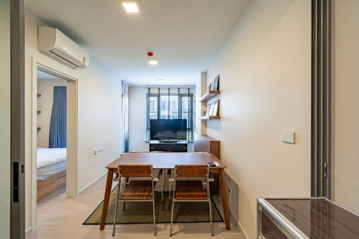 รูป คอนโดลงทุนทำเลศักยภาพ สุขุมวิท 39 | 1 ห้องนอน วิวสวน เป็นที่ต้องการของผู้เช่า - U1974208 - รูปที่ 11/12